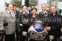 Motorradübergabe an Bundespolizei
